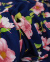 Tecido Crepe Koshibo Macro Flores Verde, Rosa e Azul Marinho