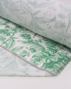Tecido Linho Misto Estampado Macro Vegetação Verde e Branco