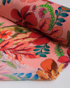 Tecido Crepe GGT Italiano Campo Floral Colorido e Tons de Rosa