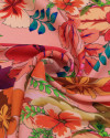 Tecido Crepe GGT Italiano Campo Floral Colorido e Tons de Rosa