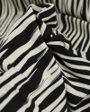 Tecido Viscose Texturizada Listras Irregulares Creme e Preto