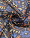 Tecido Crepe Chiffon Texturizado Italiano Estampa Absrata em Riscos Colorido e Preto
