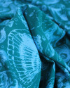 Tecido Viscose Italiano Conchas e Esrelas do Mar Azul e Verde Água