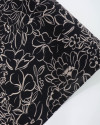 Tecido Crepe Koshibo Leve Macro Rascunho Floral Nude e Preto