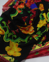 Tecido Crepe Bubble Barrado Duplo Macro Floral Tons Vibrantes e Preto