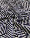 Tecido Viscose Texturizada Listras Geométricas Creme e Preto