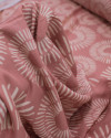 Tecido Viscose Texturizada Círculos em Riscos Offwhite e Rosé