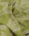 Tecido Viscose Premium Macro Paisley Estampado Offwhite e Verde Abacate