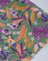 Tecido Viscose Texturizada Macro Folhagens e Libélulas Colorido e Verde