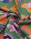 Tecido Viscose Texturizada Macro Folhagens e Libélulas Colorido e Verde