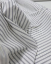 Tecido Crepe de Alfaiataria Italiano Listrado Estonado Offwhite e Cinza (COM DETALHES)