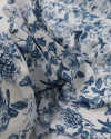 Teccido Crepe Salinas Italiano Ramos Florais Azul Petróleo e Branco