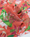 Tecido Crepe GGT Orquídeas e Ramos Magenta e Coral