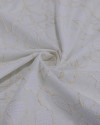 Tecido Cambraia Bordada Ramos Florais Abstratos Branco e Offwhite