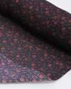Tecido Crepe Chiffon Texturizado Italiano Micro Tapete Floral Marsala e Preto