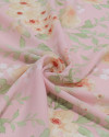 Tecido Crepe Koshibo Leve Campo Floral Bege Claro e Rosa Bebê