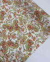 Tecido Viscose Estampa Paisley Tons Quentes e Creme