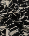 Tecido Viscose Texturizada Chevron Irregular Bege e Preto