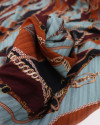 Tecido Viscose Estampa Correntes em Recortes Terracota, Azul e Marsala
