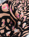 Tecido Viscose Estampa Figuras Abstratas Salmão, Rosa e Preto