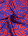Tecido Crepe Silk Macro Folhagens Vermelho e Azul Royal