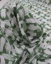 Tecido Viscose Texturizada Pinceladas Branco e Verde Musgo