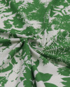Tecido Viscose Texturizada Folhagens Abstratas Offwhite e Verde (1m)