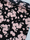 Tecido Viscose Italiana Macro Buquê Rosé e Preto