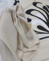 Tecido Crepe Silk Italiano Macro Ramos Abstratos Branco, Preto e Pérola
