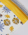 Tecido Viscose Acetinada Italiano Barrado Vertical e Folhas Azul, Amarelo e Offwhite