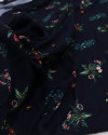 Tecido Crepe de Viscose Ramos Florais Colorido e Azul Marinho