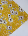 Tecido Viscose Portulacas Offwhite e Amarelo Queimado