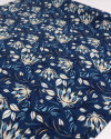 Tecido Viscose Macro Flor de Lótus Azul Marinho