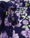 Tecido Viscose Macro Floral Lilás e Azul Marinho